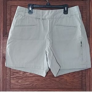 Woman's shorts